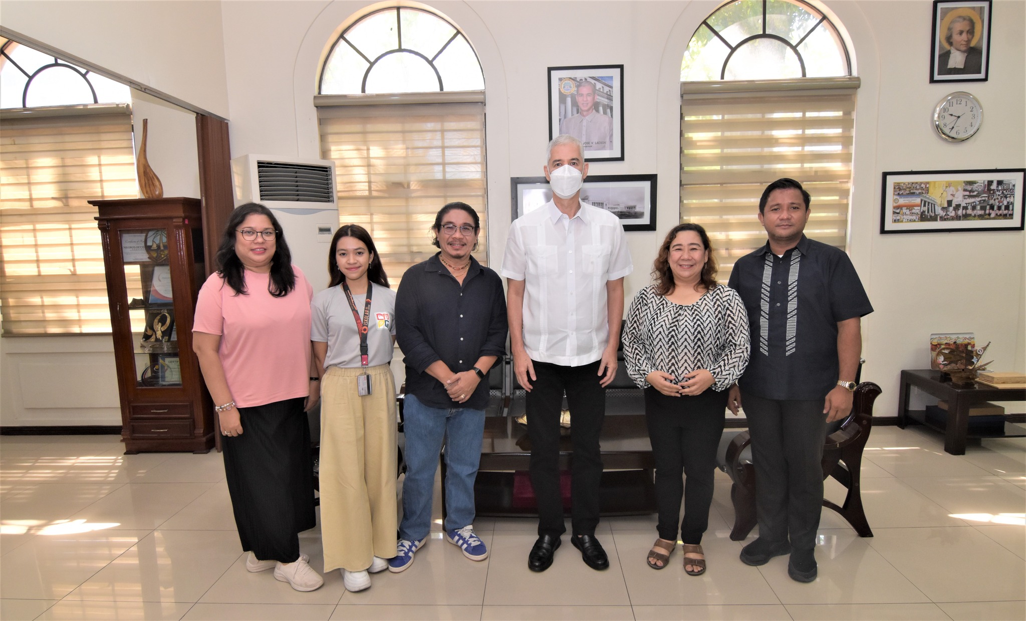 UP Visayas Team Meets with Gov. Bong Lacson to Discuss Cultural Mapping Project in Negros Occidental-01